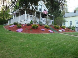 21 Greenville Rd, North Smithfield, RI 02896