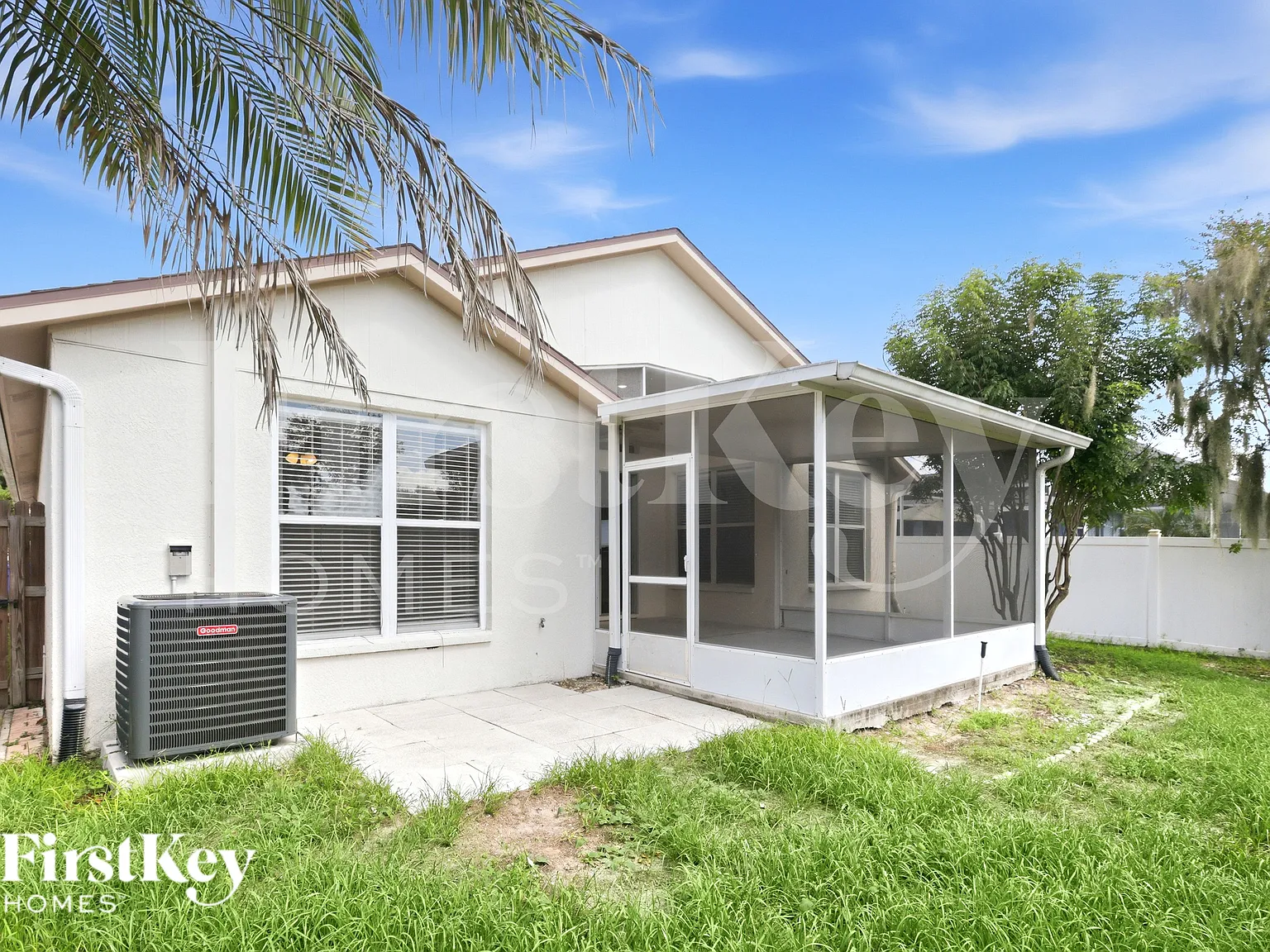 3 bed, 2.0 bath, 2090 sqft, $2,590 — Photo 3