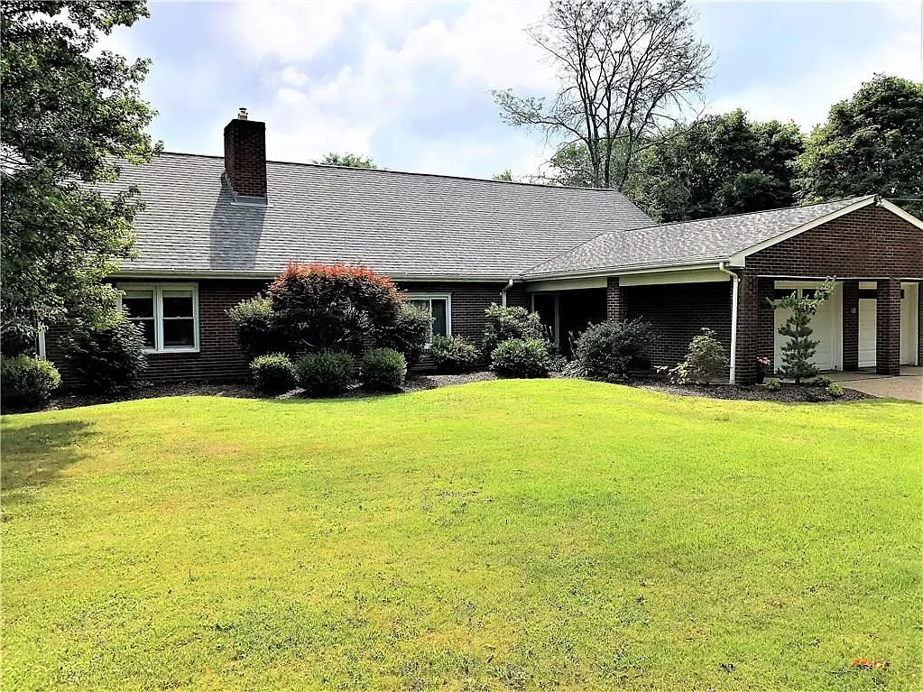 5078 Hardt Rd photo 1