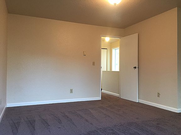 4th image of 160 Newport Way NW #F-45