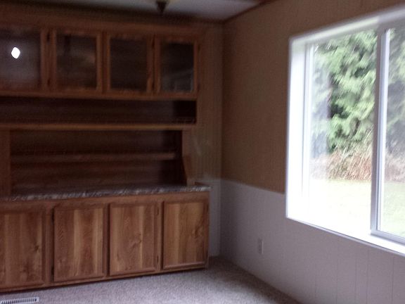 2nd image of 14007 5th Ave NE