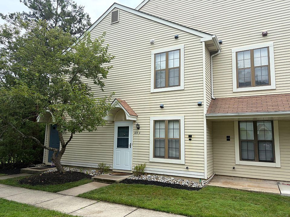 1st image of 189 Collin Ct #189