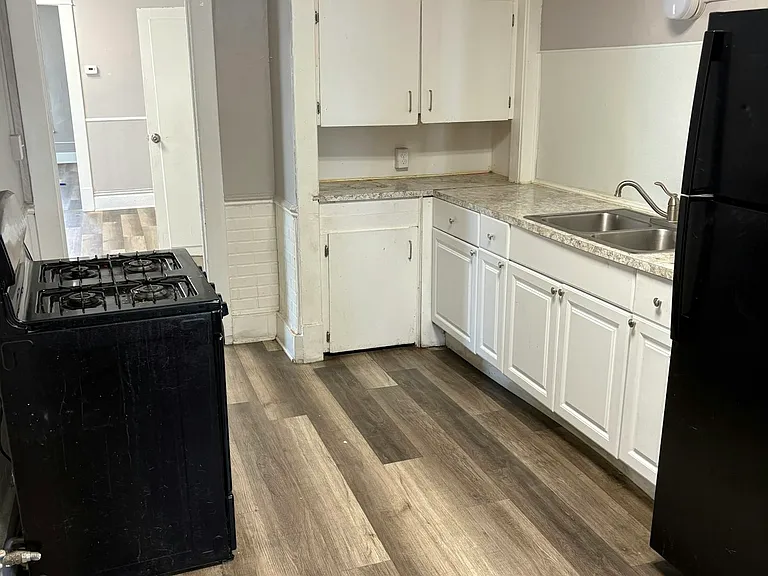 1230 Alpine Ave NW #1 — Photo 8