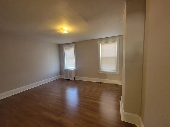 2nd image of 6036 Larchwood Ave Floor 2