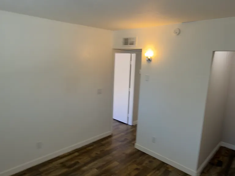 502 E Glenn St #14 — Photo 12