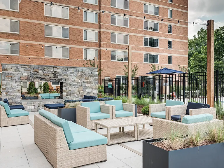 Potomac Towers — Photo 14