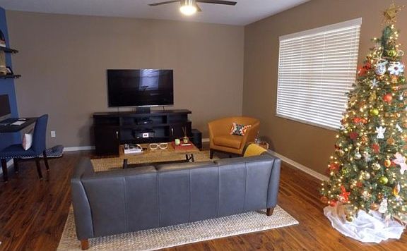 3rd image of 1281 Priory Cir