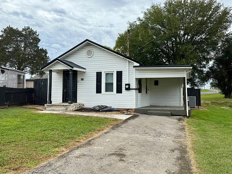 703 Gray Station Rd — Photo 1