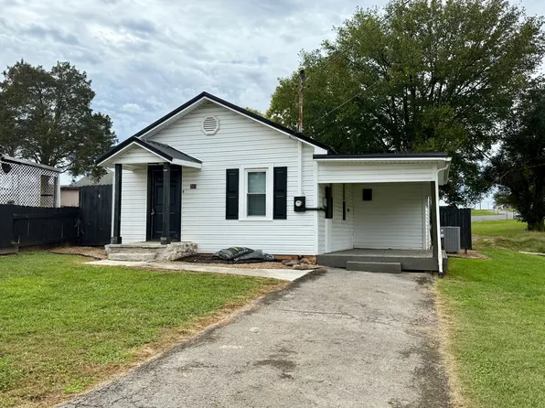 703 Gray Station Rd, Gray, TN 37615