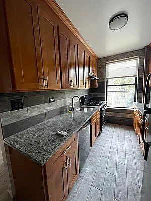 1st image of 2417 28th St APT 3A