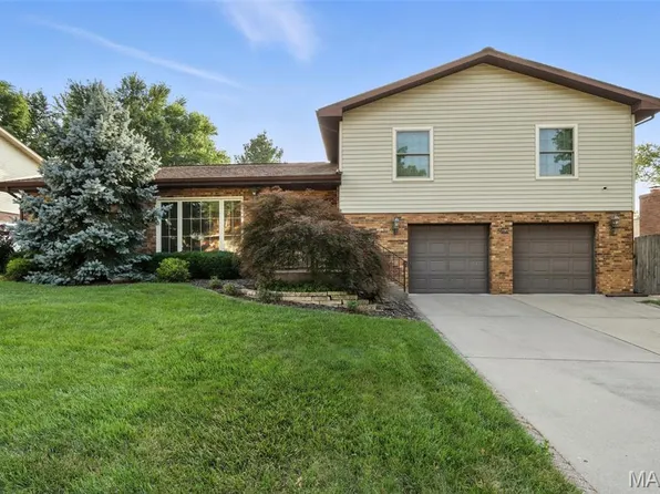 5 Sir Lawrence Dr, Shiloh, IL 62221