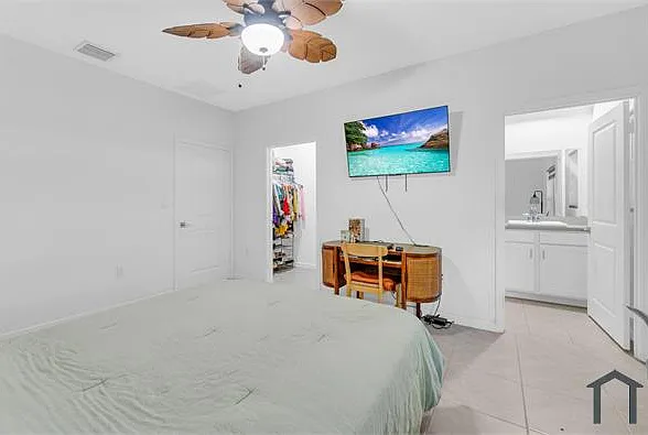 3 bed, 1315 sqft, $3,000 — Photo 3