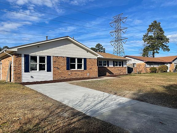 2nd image of 3532 Maori Dr