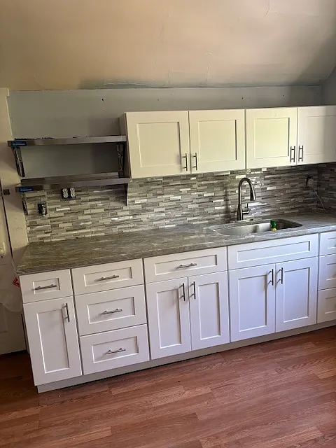 2326 Unity Ave — Photo 2