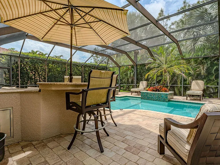 7667 Martino Cir — Photo 30