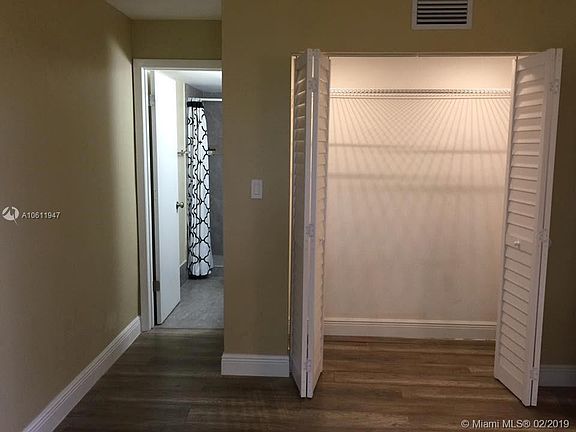 3rd image of 1722 NW North River Dr #501