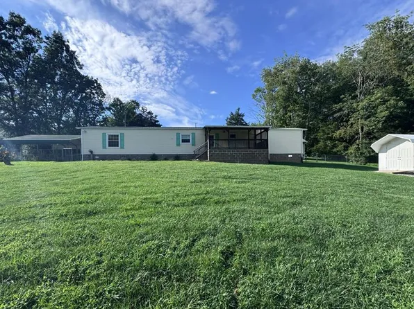 27136 Fiesta Dr, Abingdon, VA 24211
