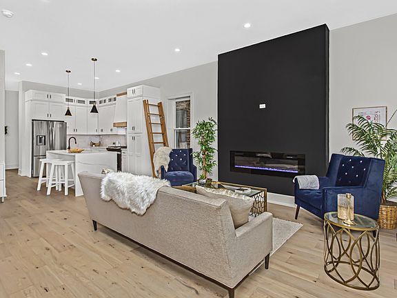 3rd image of 3320 W Le Moyne St