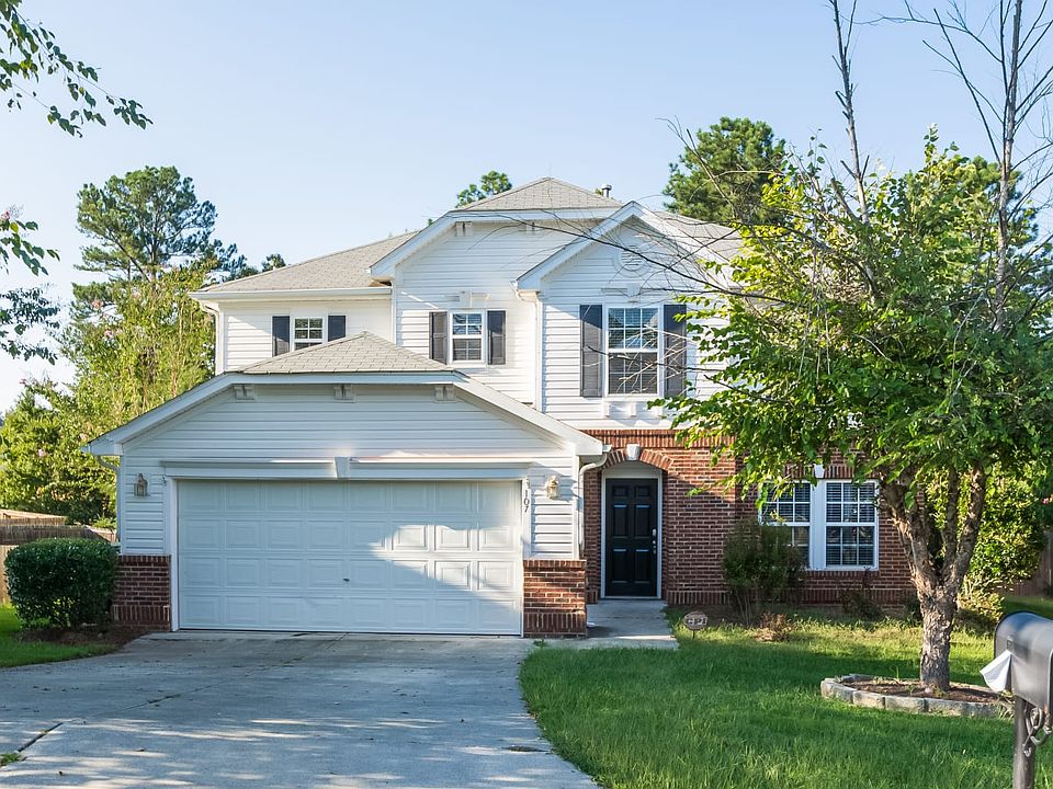 1st image of 107 Grandimere Ct