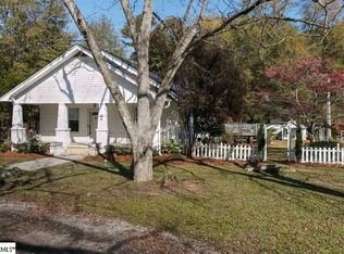1106 W Main St, Laurens, SC 29360