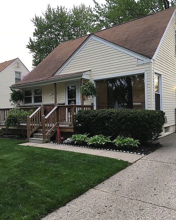 1st image of 6917 Deering St
