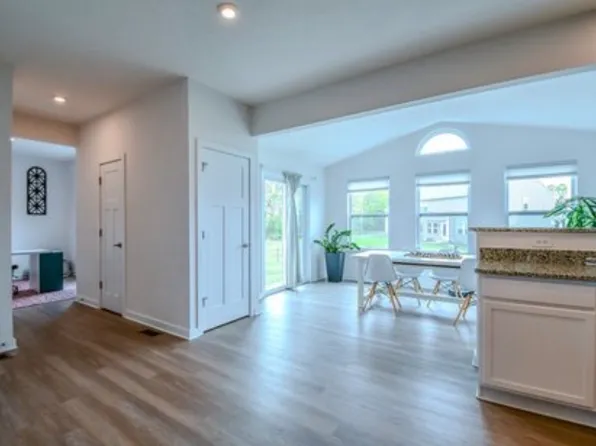 3009 Doe Dr, Franklin, OH 45005
