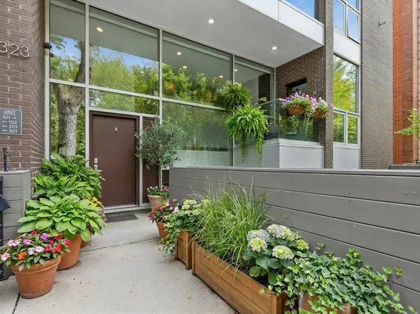 2323 N Leavitt St #101, Chicago, IL 60647