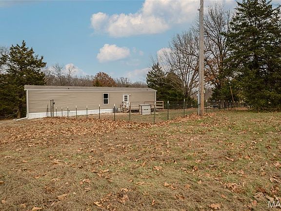 2nd image of 5004 State Rd E