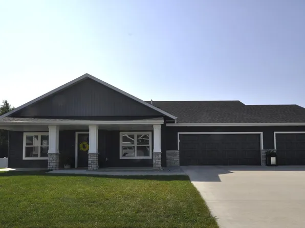 5492 Ridgeview Dr NW, Rochester, MN 55901