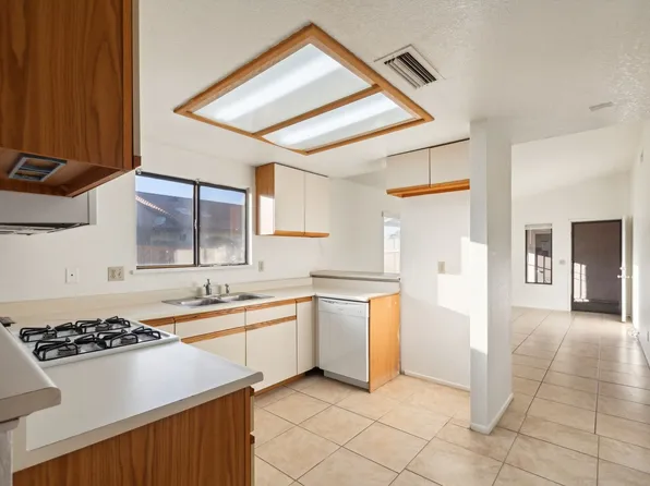 78701 Avenue 42, 78701 Avenue 42 #B, Indio, CA 92203