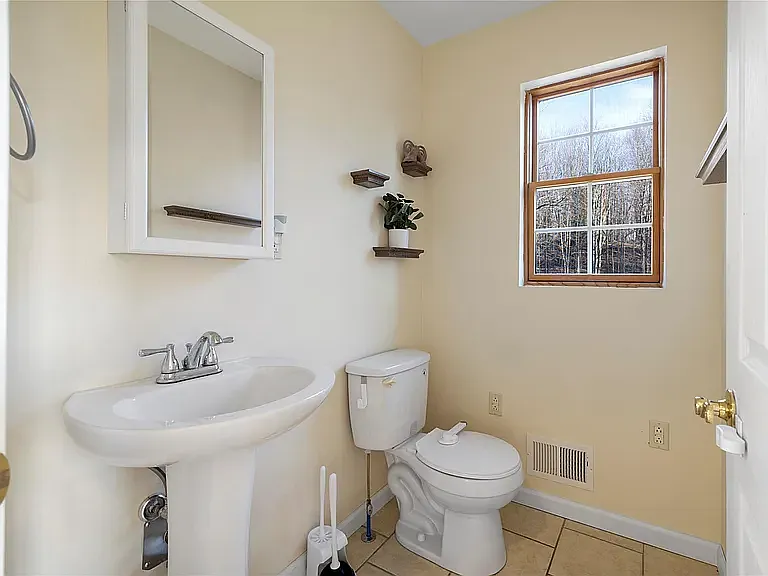 50 Horton Rd — Photo 25