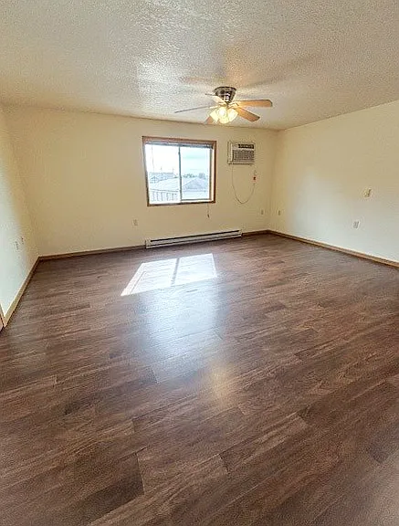 493 E South Ave #5 — Photo 3