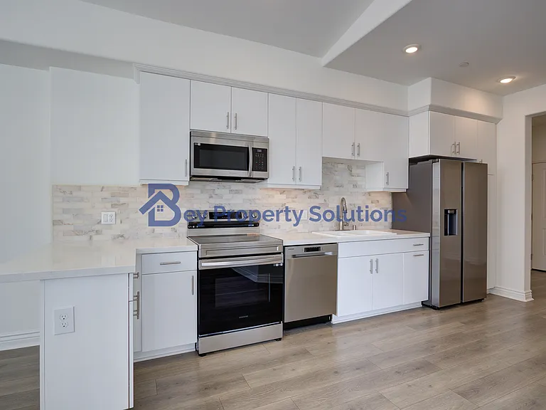 925 Madonna Rd #301 — Photo 10