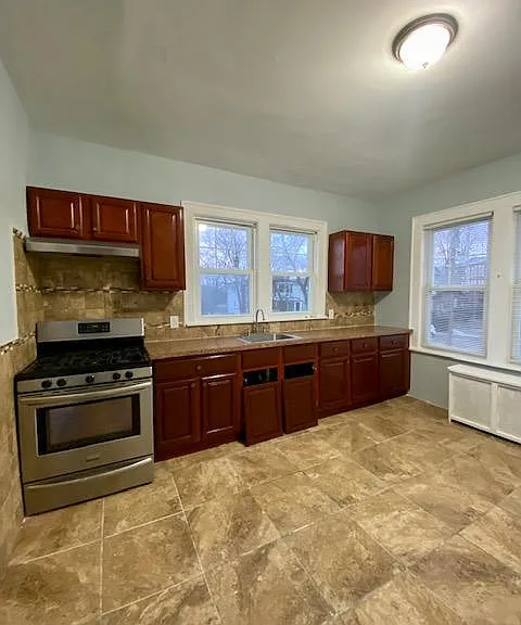 19 Jacoby St — Photo 7