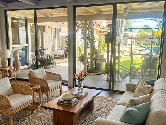4th image of 52 Ohukai Rd