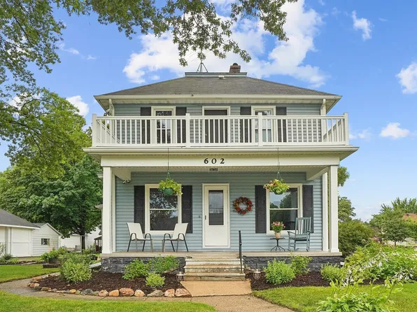 602 3rd St SW, Waverly, IA 50677