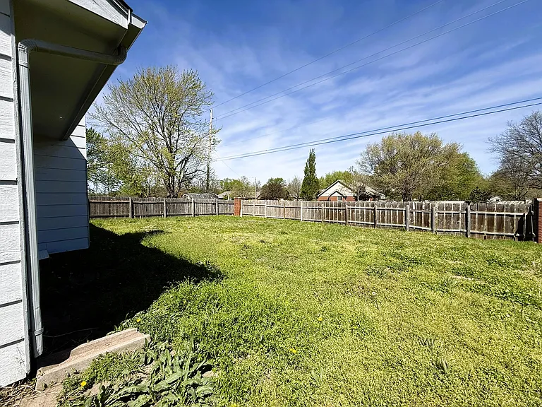 13932 E Lockmoor Cir — Photo 19