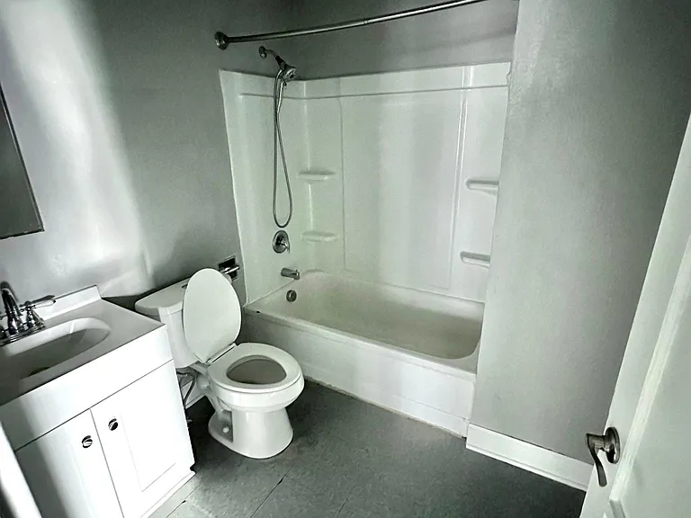 108 N 4th Ave #6 — Photo 7