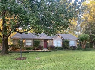 102 Grand Ridge Rd, Starkville, MS 39759