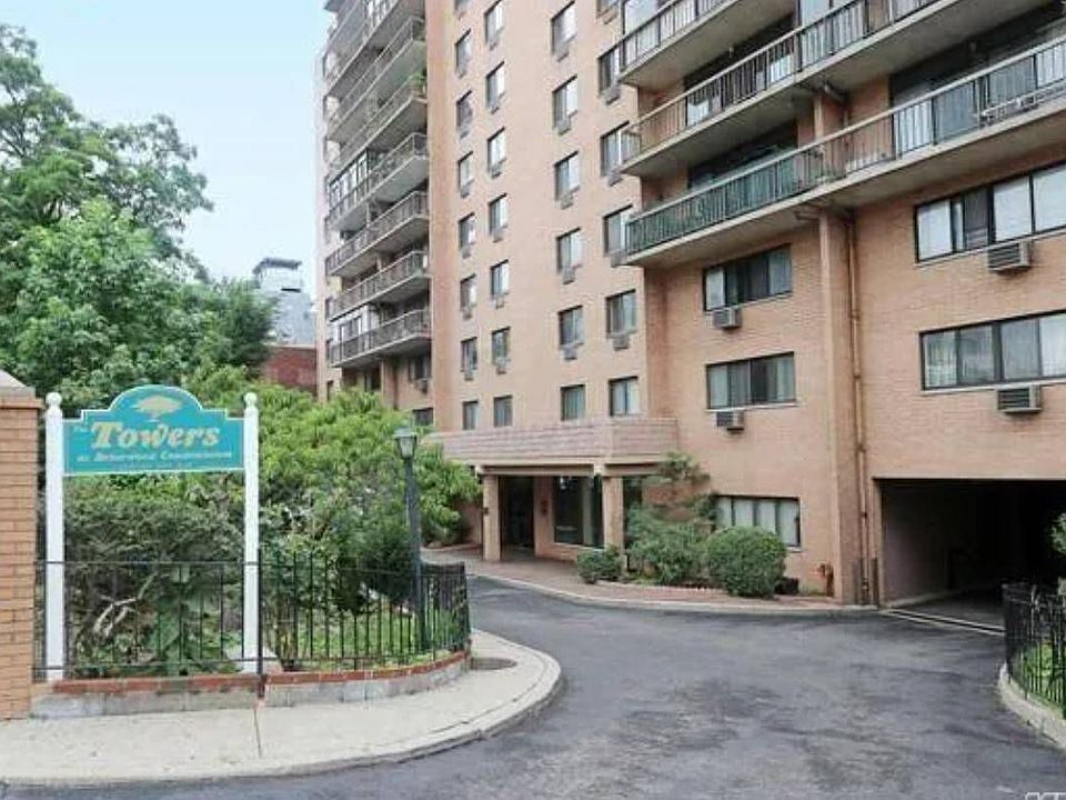 1st image of 13675 37th Ave APT 1D