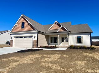 209 Rae Dr, Pikeville, NC 27863