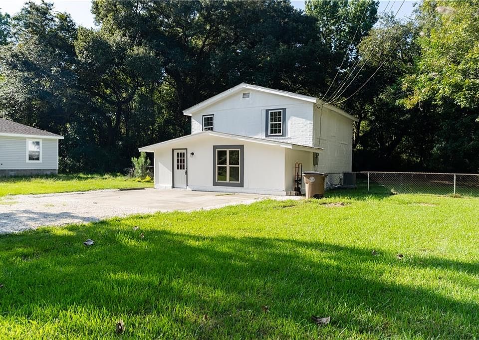 1st image of 1017 Smith Ave