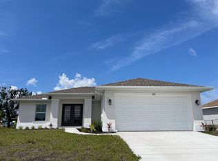 202 NW 25th Pl, Cape Coral, FL 33993