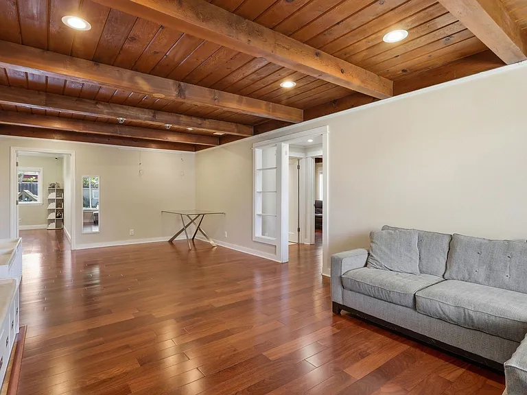 599 Borregas Ave — Photo 8