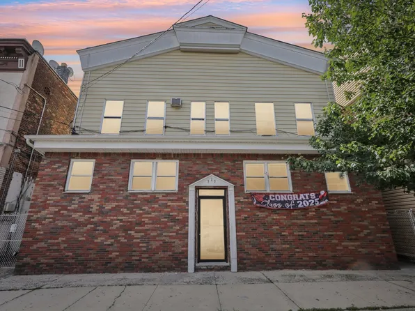 313-315 Avenue C6, Bayonne, NJ 07002