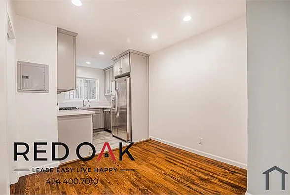 1023 N Hayworth Ave #1 — Photo 5