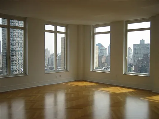 Rented by Sotheby's International Realty | media 8