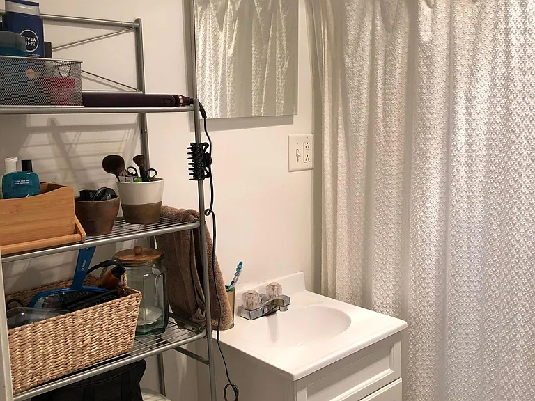 448 W Saint Charles Rd #3 — Photo 16