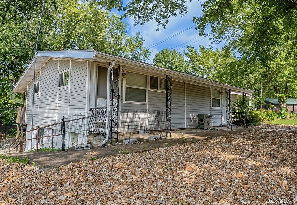 1st image of 32 Whisperwood Dr