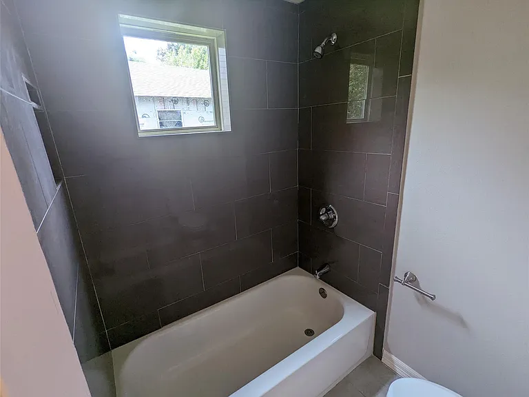 7521 Laredo St — Photo 14